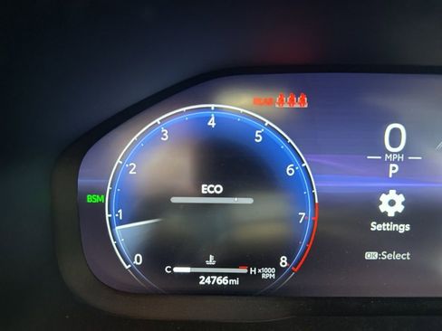 Used 2023 Toyota RAV4 Limited image 7