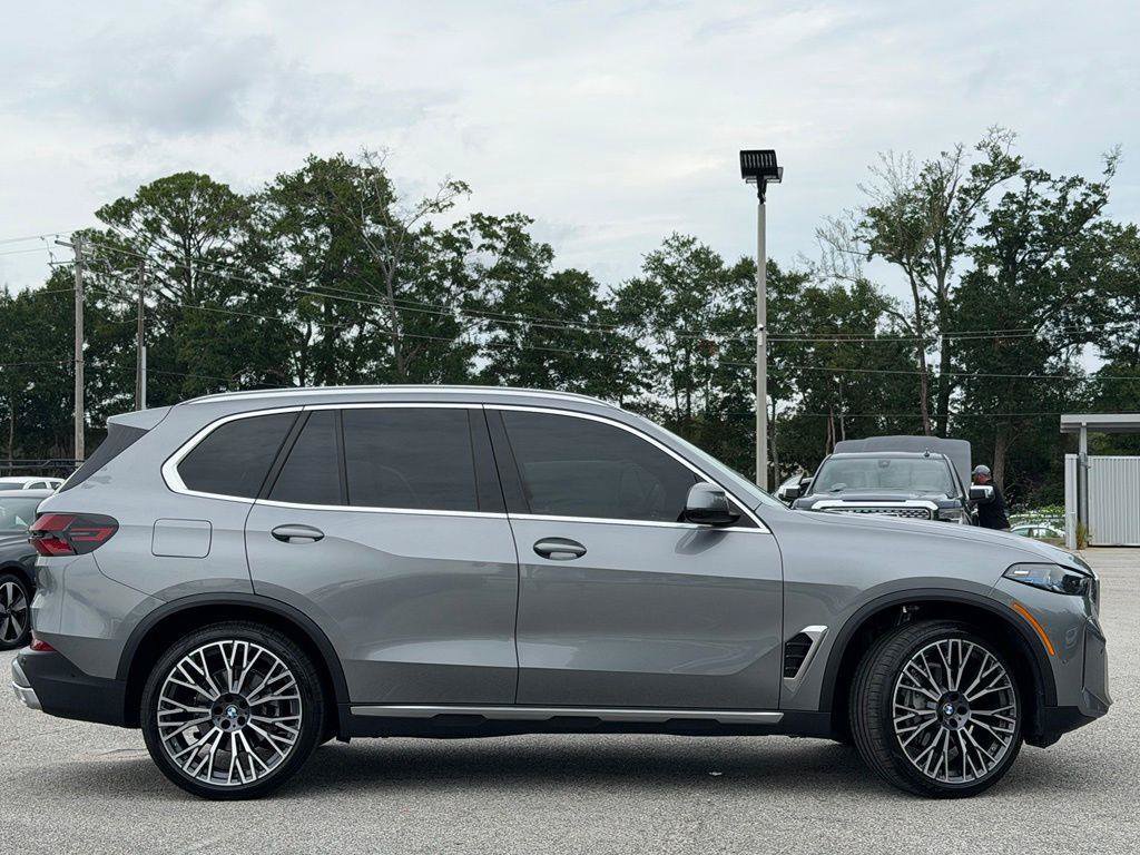 Used 2026 BMW X5 sDrive40i w/ Premium Package RWD image 5