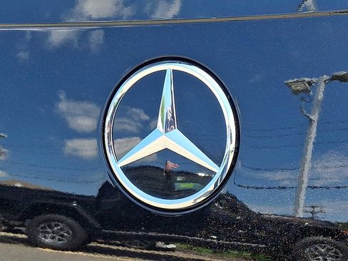 Used 2023 Mercedes-Benz CLA 250 4MATIC image 34