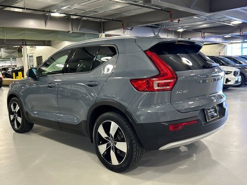 Used 2020 Volvo XC40 T5 Momentum w/ Protection Package Premier AWD/4WD image 4
