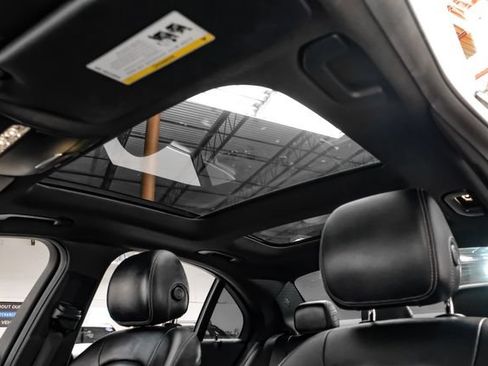 Used 2018 Mercedes-Benz C 300 Sedan w/ Multimedia Package image 5