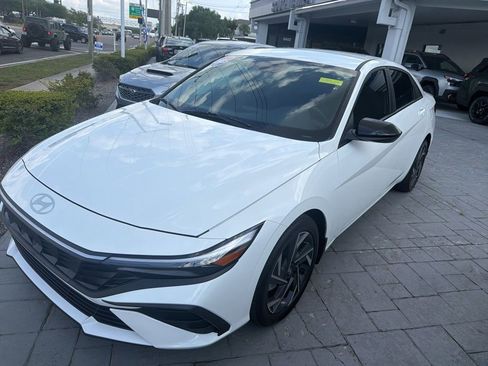 Used 2016 Hyundai Elantra GT image 6