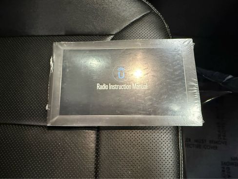 Used 2023 Jeep Grand Cherokee Limited w/ Luxury Tech Group II image 35