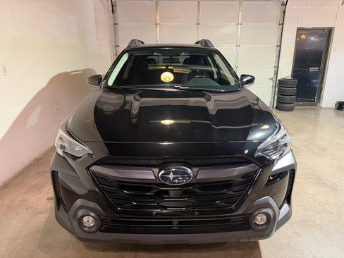 Used 2023 Subaru Outback Premium AWD/4WD image 4