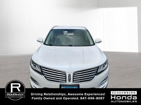 Used 2018 Lincoln MKC Select w/ Select Plus Package AWD/4WD image 2