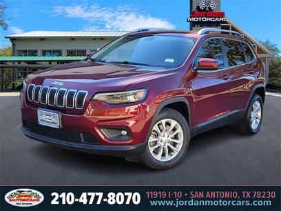 Used 2019 Jeep Cherokee Latitude w/ Popular Appearance Group