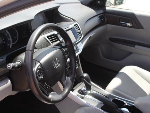 Used 2015 Honda Accord EX-L image 23