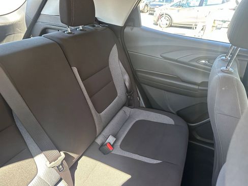 Used 2024 Chevrolet TrailBlazer LT w/ Driver Confidence Package image 35