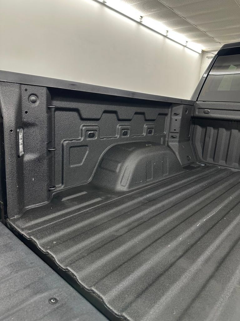 Used 2024 Chevrolet Silverado 1500 RST w/ Convenience Package II AWD/4WD image 31