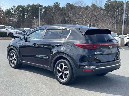Certified 2022 Kia Sportage LX image 10