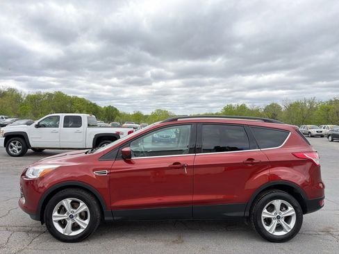 Used 2014 Ford Escape SE w/ Equipment Group 201A FWD image 1