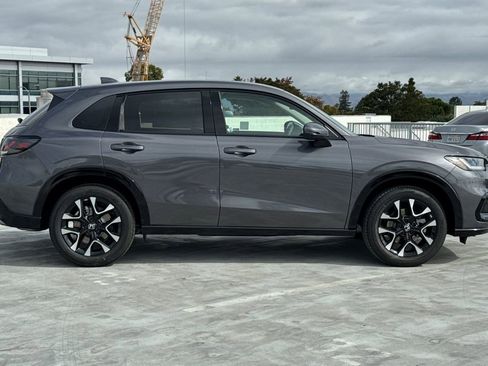 New 2026 Honda HR-V EX-L image 2