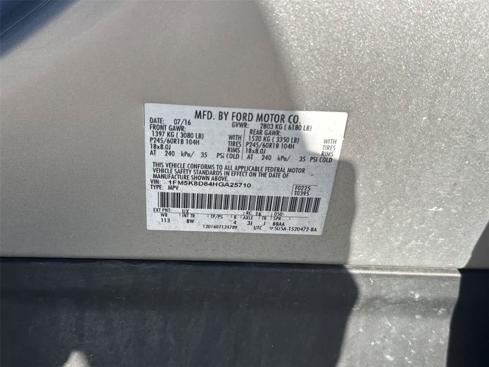 Used 2017 Ford Explorer XLT w/ Equipment Group 202A AWD/4WD image 31