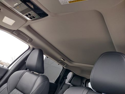 New 2025 Mitsubishi Outlander SEL image 27