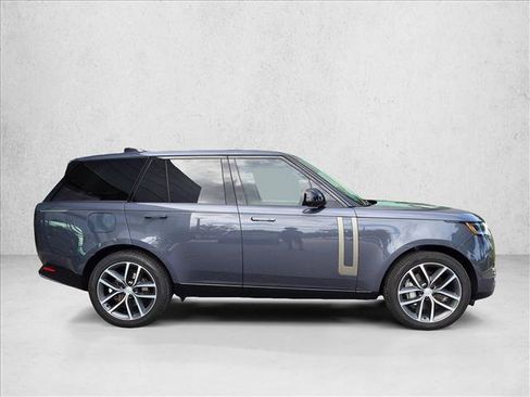 Used 2024 Land Rover Range Rover SE AWD/4WD image 4