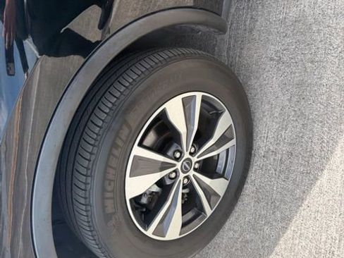 Used 2023 Nissan Murano SV image 8