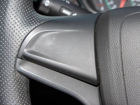 Used 2020 Chevrolet Trax LS image 27