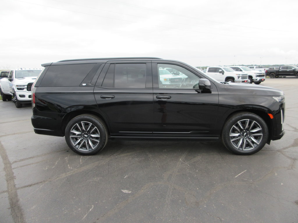 Certified 2022 Cadillac Escalade Sport w/ Touring Package AWD/4WD image 5