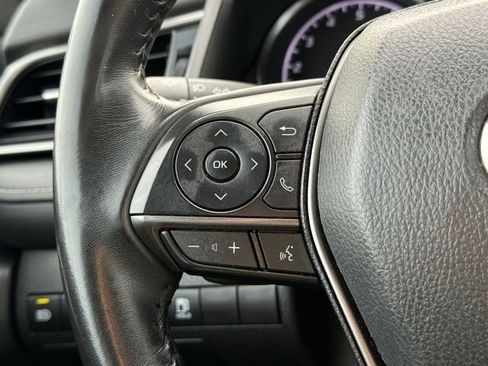 Used 2023 Toyota Camry SE image 19