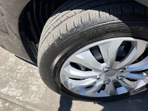 Used 2018 Subaru Impreza 2.0i AWD/4WD image 21