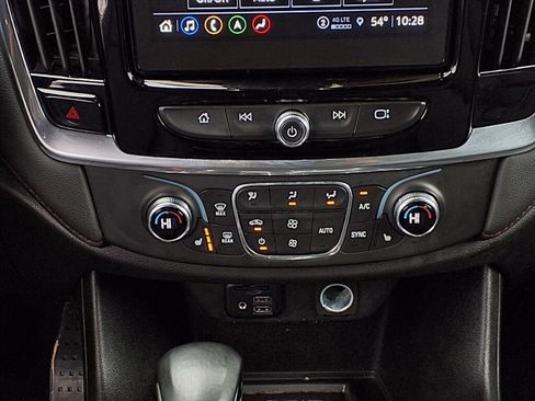 Used 2023 Chevrolet Traverse RS image 15