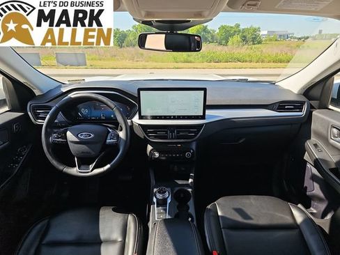 Used 2024 Ford Escape Platinum AWD/4WD image 20