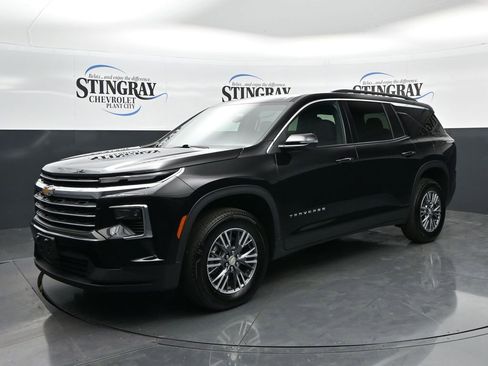 Used 2026 Chevrolet Traverse LT AWD/4WD image 3