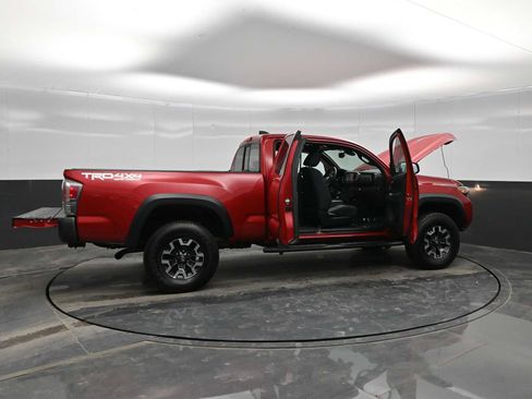 Used 2020 Toyota Tacoma TRD Off-Road image 43
