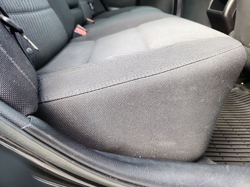 Used 2017 Toyota Camry LE image 30