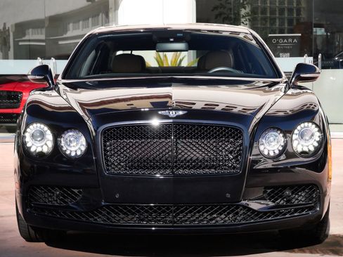 Used 2017 Bentley Flying Spur S W12 image 24
