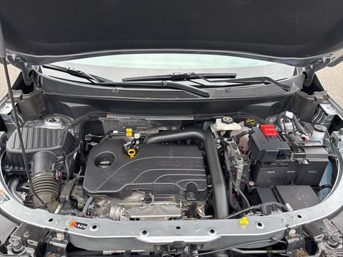 Used 2025 Chevrolet Equinox LT FWD image 39