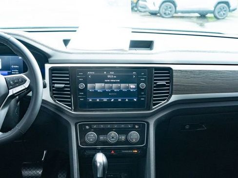 Certified 2022 Volkswagen Atlas SE w/ Black Wheel Package AWD/4WD image 34