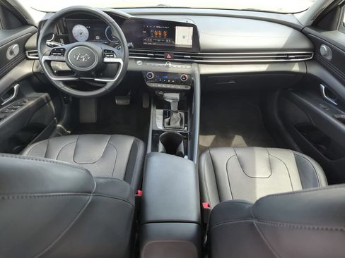 Used 2023 Hyundai Elantra Limited FWD image 15