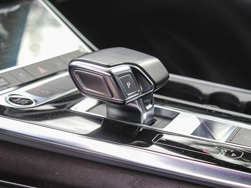 Used 2022 Audi Q7 2.0T Premium Plus w/ Premium Plus Package image 22