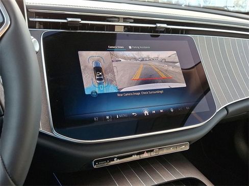 Used 2026 Mercedes-Benz E 350 4MATIC Sedan image 16