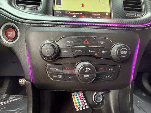Used 2022 Dodge Charger SRT Hellcat w/ Harman/Kardon Audio Group RWD image 18
