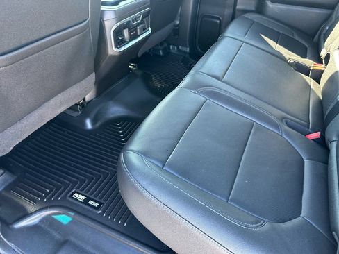 Used 2022 GMC Sierra 3500 SLT w/ SLT Premium Package AWD/4WD image 32