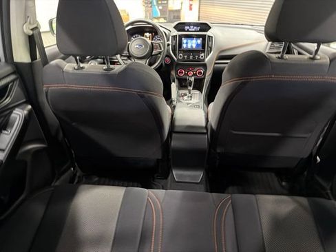 Certified 2021 Subaru Crosstrek 2.0i Premium w/ Moonroof Package AWD/4WD image 35