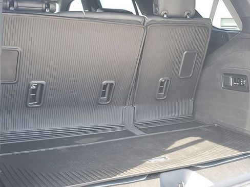 Used 2022 Cadillac Escalade Sport Platinum AWD/4WD image 32
