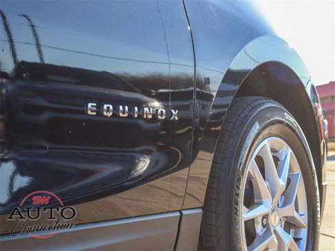 Used 2023 Chevrolet Equinox LS w/ LPO, Floor Liner Package image 10