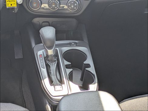 Used 2024 Chevrolet Trax LS w/ Driver Confidence Package FWD image 19