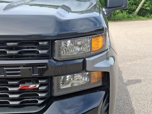 Used 2020 Chevrolet Silverado 1500 Custom Trail Boss w/ Custom Convenience Package AWD/4WD image 11