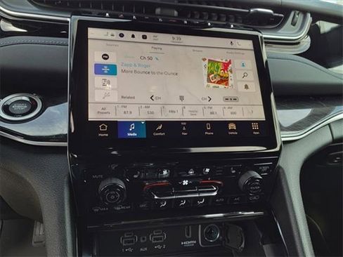 New 2022 Jeep Grand Cherokee Trailhawk w/ Advanced Protech Group II image 22