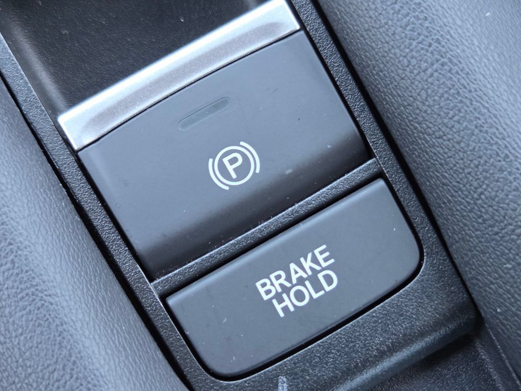 Certified 2024 Honda HR-V Sport image 9