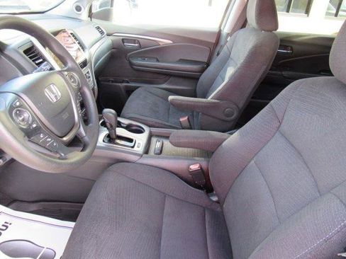 Used 2018 Honda Pilot EX image 17