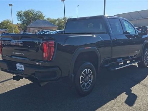 Used 2022 GMC Sierra 2500 AT4 w/ Snow Plow Prep/Camper Package image 4
