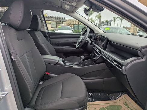 Certified 2025 Hyundai Tucson SEL image 30