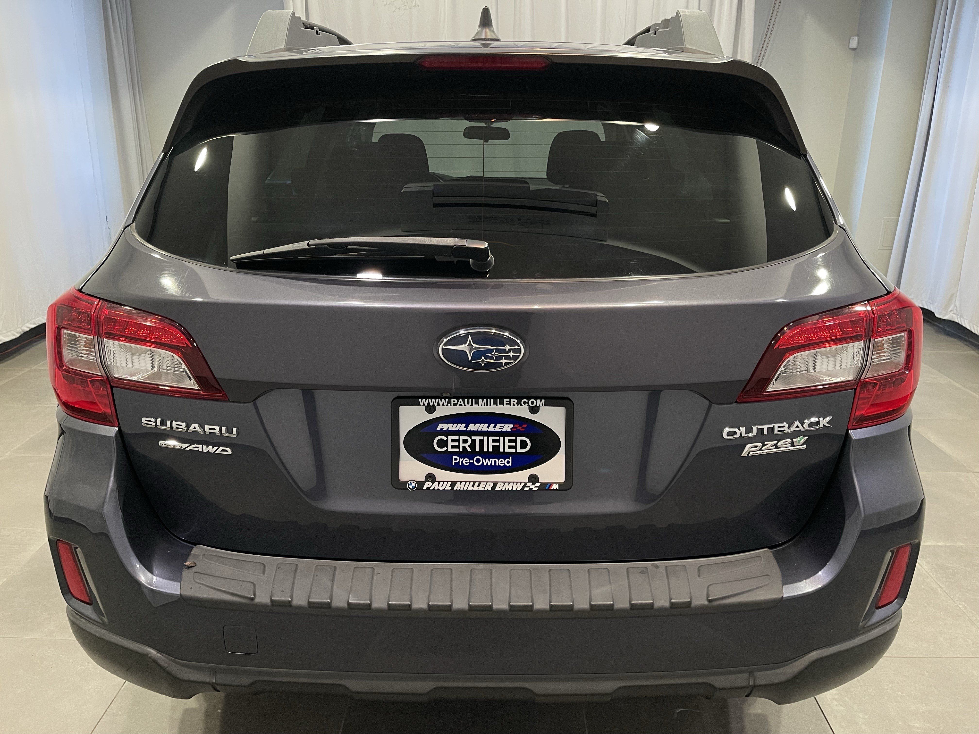 Used 2017 Subaru Outback 2.5i Premium AWD/4WD image 5