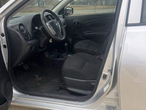 Used 2019 Nissan Versa S Plus image 15