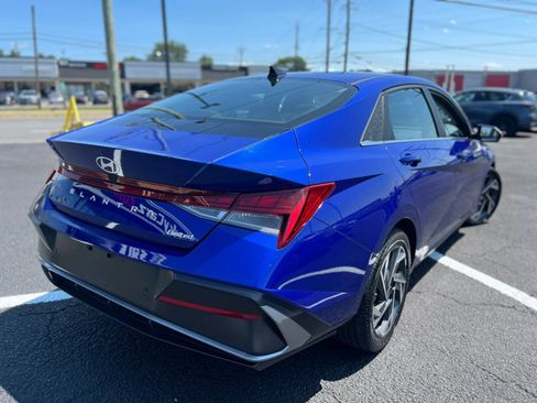 Used 2024 Hyundai Elantra Limited FWD image 5